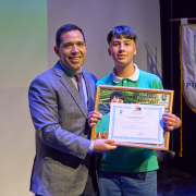 Licenciatura-2025-00098