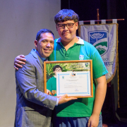 Licenciatura-2025-00106